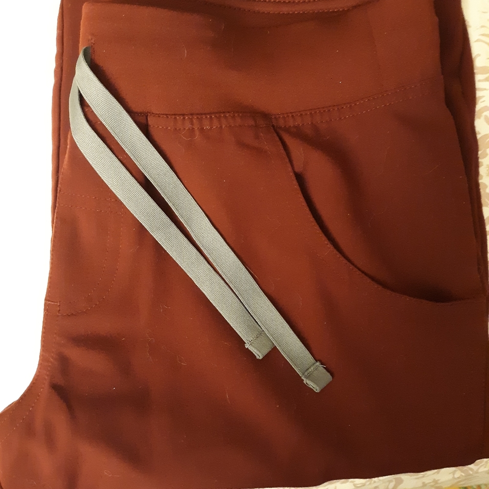 Figs Burgandy Kade Scrub Pants SP